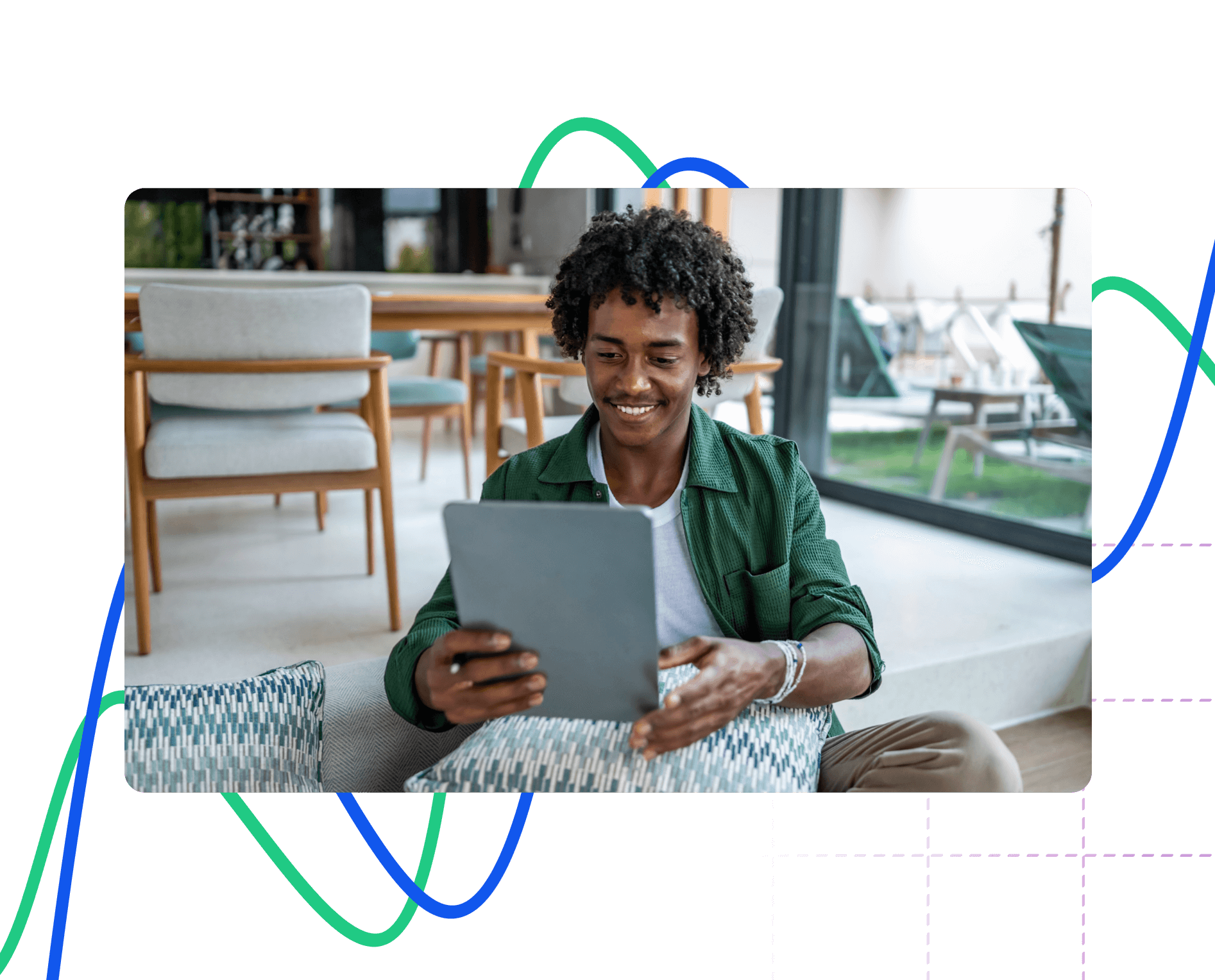 u4 - Benefit - Hero - Consumer Panel